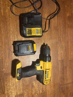 Dewalt Drill With Battery And Charger