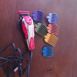 Professional Wahl Dog Clipper Brand New Never Used Just Missing Number 1 Clip.