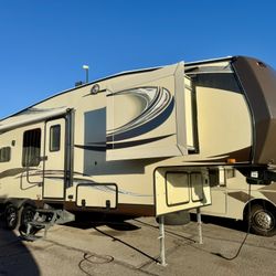 2015 Jayco eagle HT 26.5RKS 29ft fifth wheel with 2 slides must see