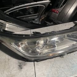2017-2019 Toyota Highlander Front Headlight Rh Side Passanger Side
