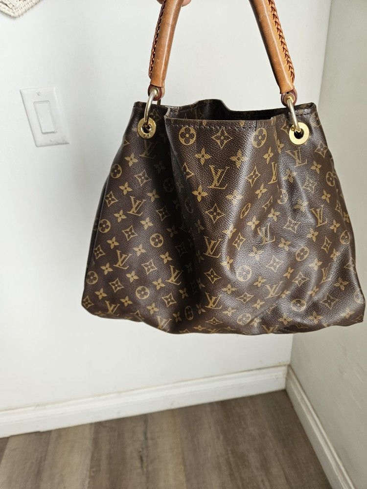Louis Vuitton Purse