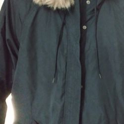BRAND NEW - BEAUTIFUL BLACK WINTER COAT $50.