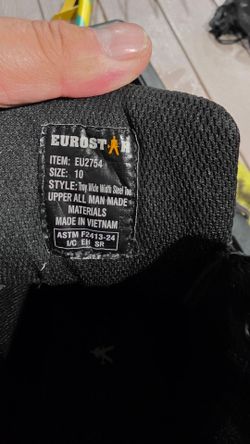 Steel toe boots
