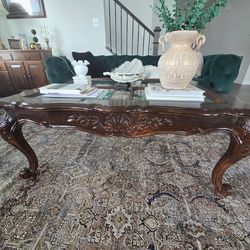 Large Traditional Scalloped Coffee Table with Glass Insets