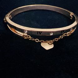 Heart Charm Yellow Gold Bracelet 