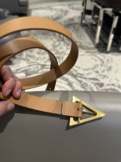 Bottega Veneta triangle belt almond/pink 80cm NO CUSTOMS TAX) BOTTEGA VENETA pink leather & gold triangle  main image 4