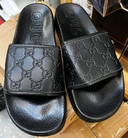 Men's Gucci Slides Case Of 7