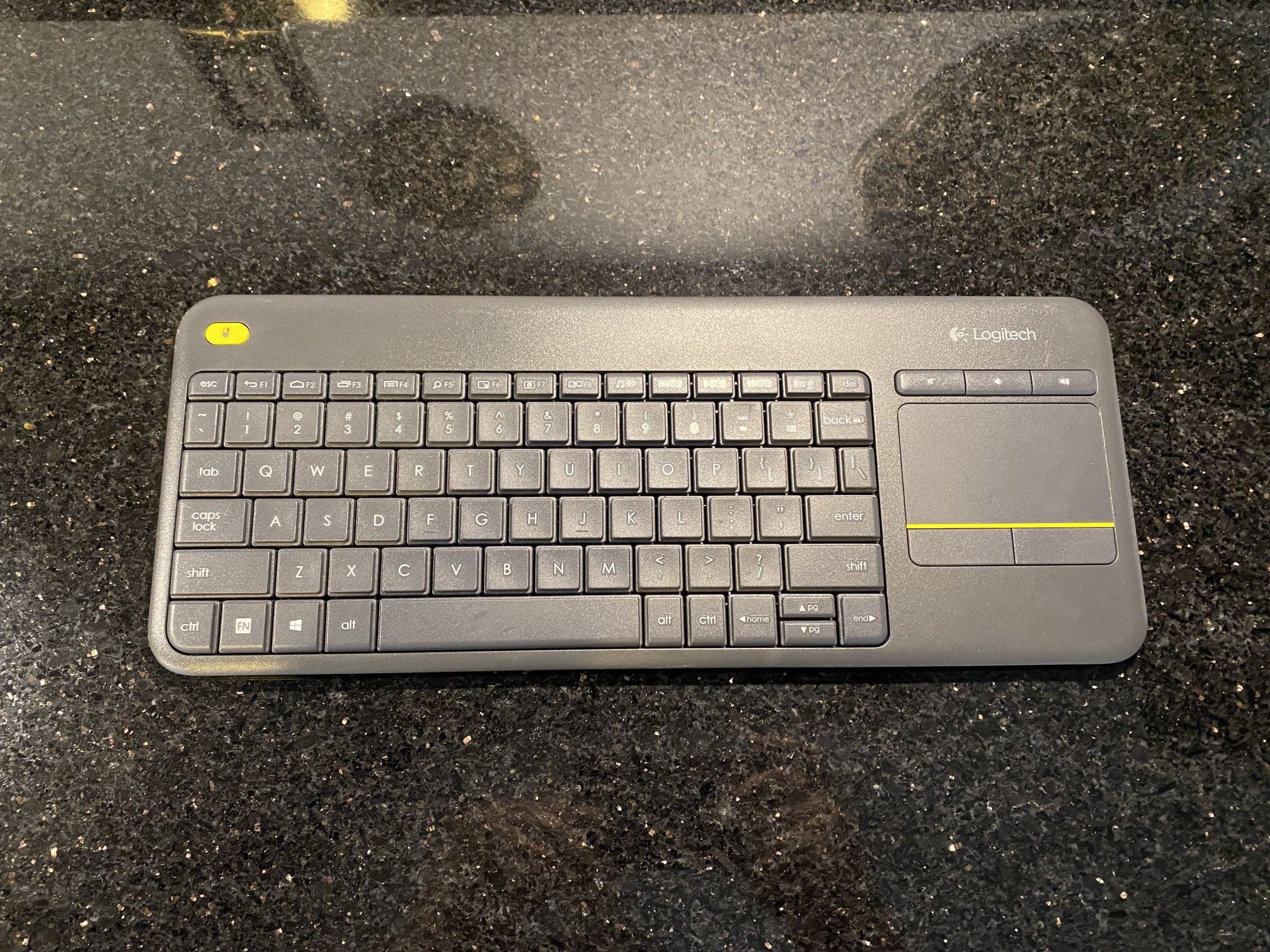 Logitech K400 Plus Wireless Membrane Keyboard with Built-in Touchpad Black