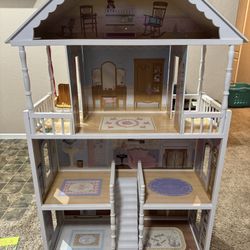 Girls Dollhouse 