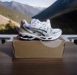 ASICS GEL-Kayano 14 Women's size 6 White/Midnight Mesh Sneakers New 1202A056-109