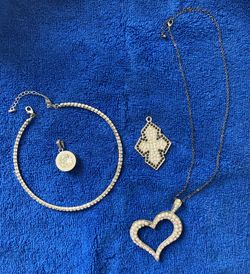 Necklace And Pendants (3)
