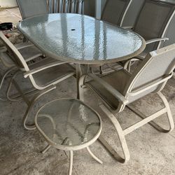 Outdoor Aluminum Table With 6 Chairs And A Small Table