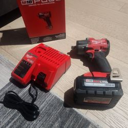 1/2 ' Milwaukee  Fuel M18 Torque Impact Wrench 