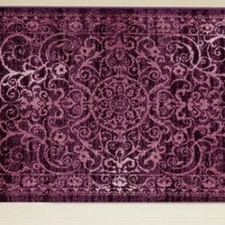 7’x10’ Area Rug