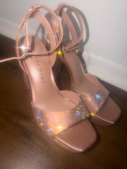 Gianni Bini heels rose gold new