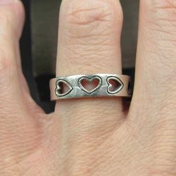 Size 7.75 Sterling Silver Quality Heart Cutout Thick Band Ring