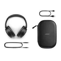 Bose QuietComfort 45 headphones are noise cancelling headphones that are even quieter for a deep, clear sound. 