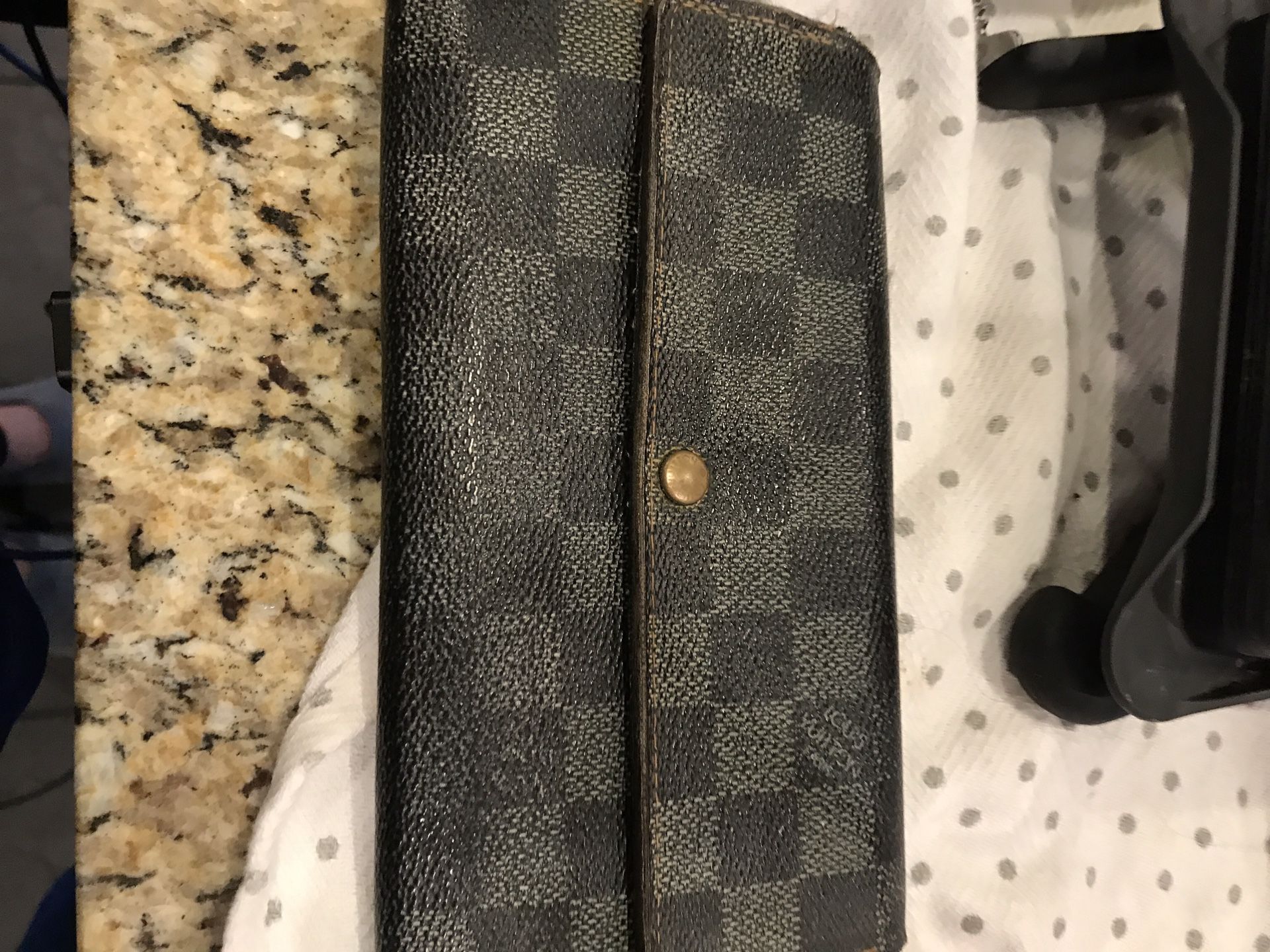 Louis Vuitton Wallet Authentic