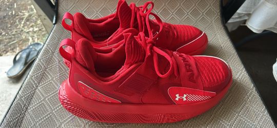 Under Armour Flow FUTR X 4 basketball shoes  size 9