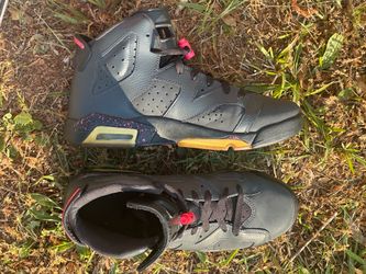 Air Jordan 6 Retro GS sneakers in the "Anthracite Hyper Pink" 8.5y