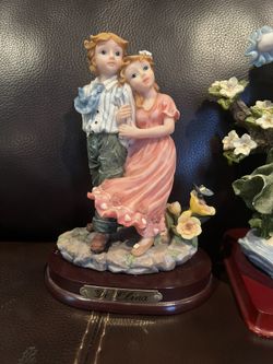  Montefiori De Elina  collection Figure.  