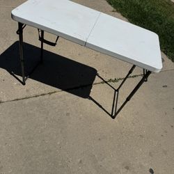Folding Table 
