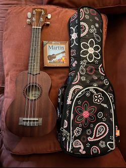 Soprano Kala Ukulele Outfit