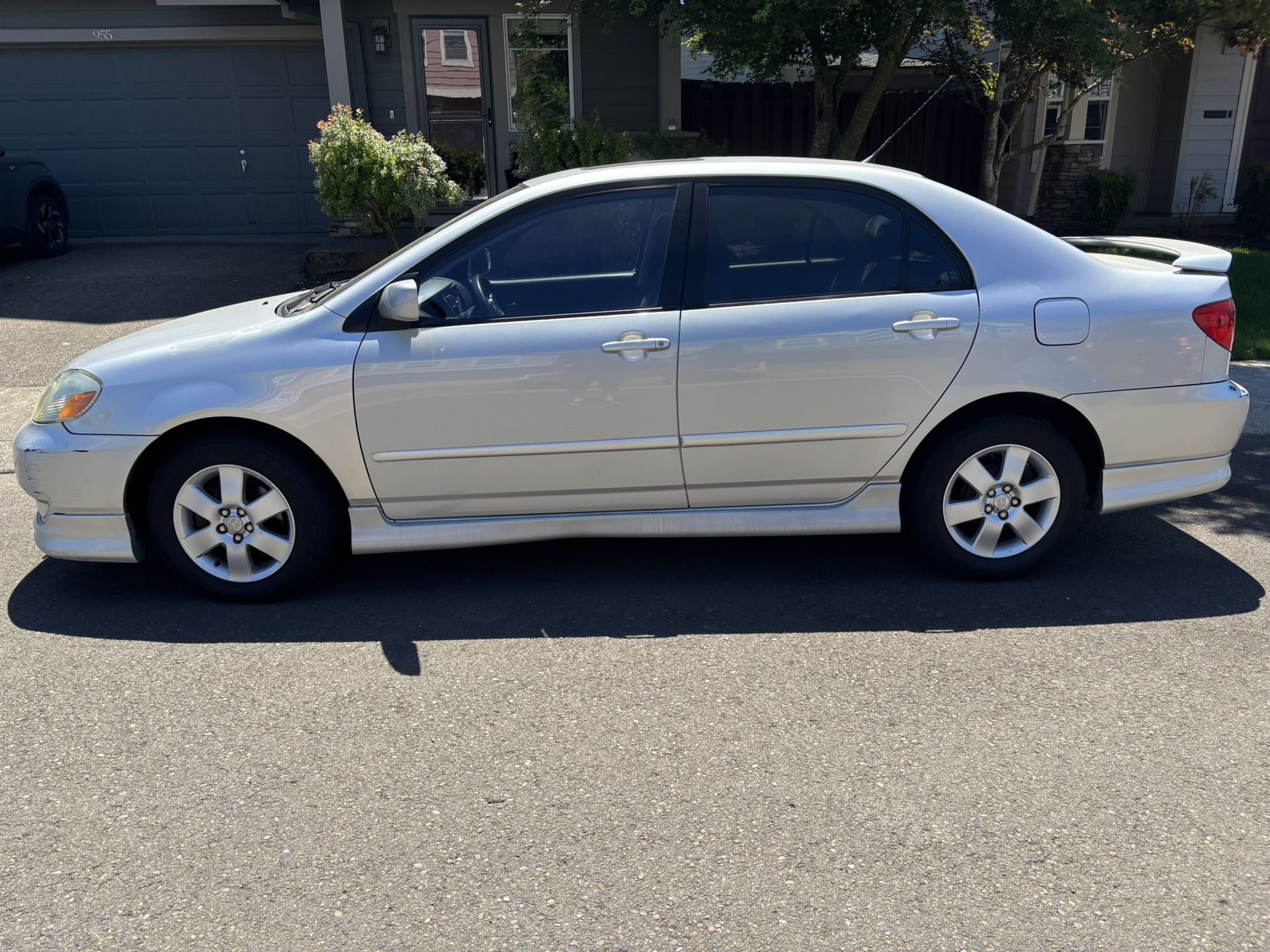 2004 Toyota Corolla