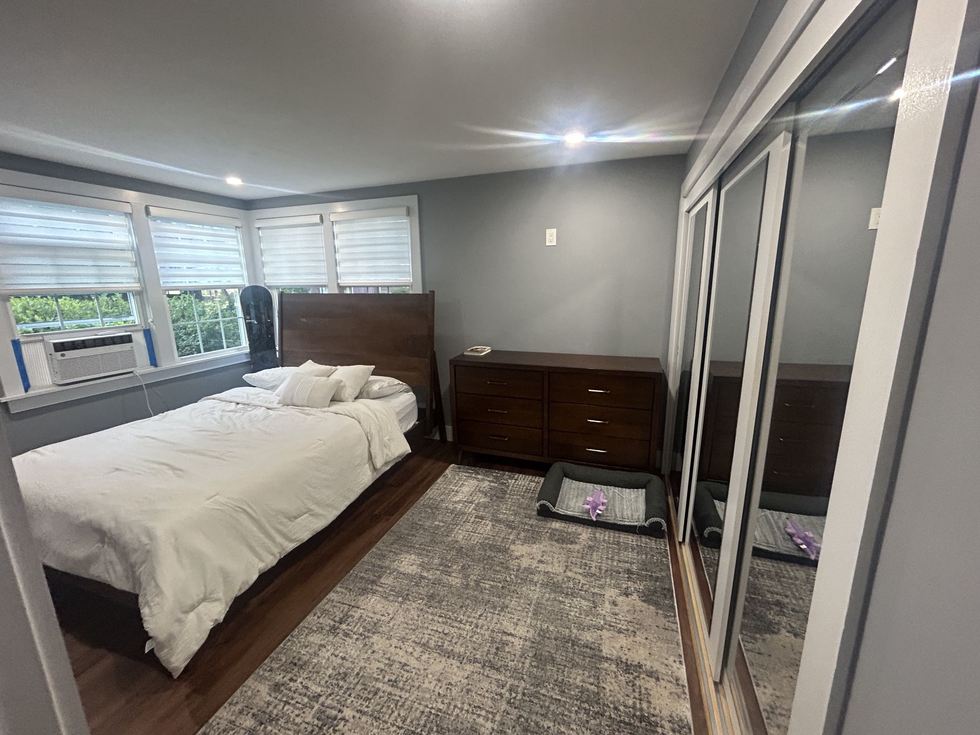Queen size bed frame for sale!
