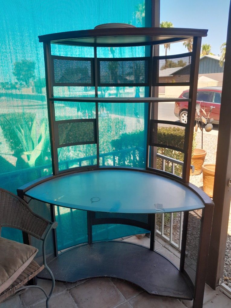 Corner Desk