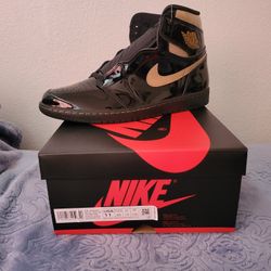 Jordan 1 High Black Mettalic Gold -Size 11 Mens (DS)