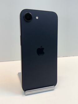 Apple iPhone 16E 128gb. ( Unlocked Phone )
