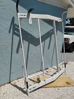 Double locking Holman's ladder rack