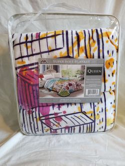 Queen Size Super Soft Fleece Blanket – Colorful Abstract Print – New