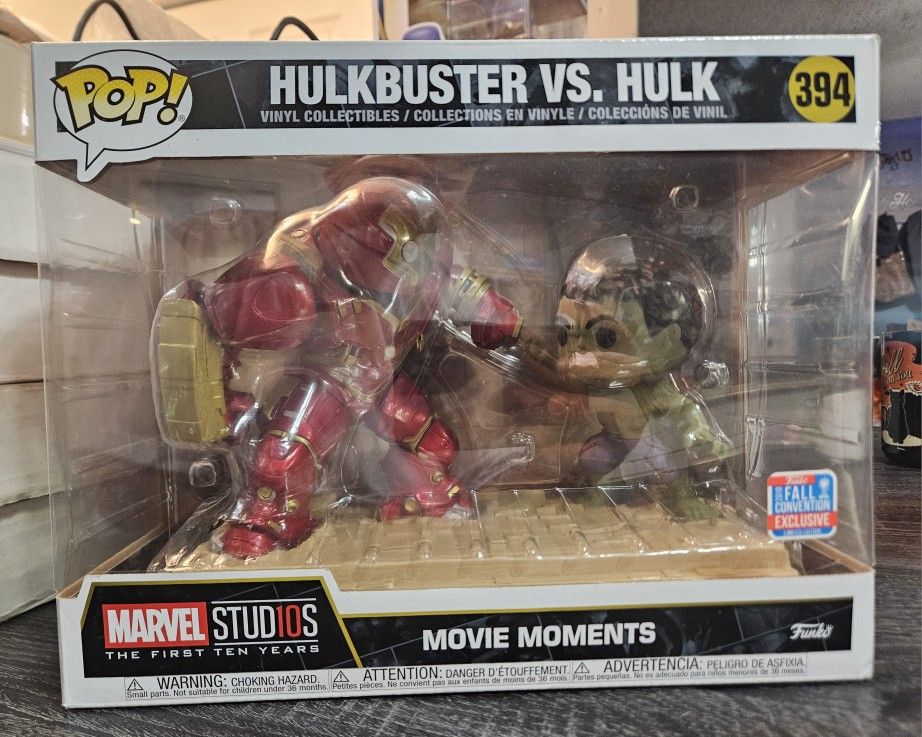 Deluxe Funko Pop Vinyl! Movie Moments Marvel Studios Comics Avengers Hulk vs Hulkbuster #394