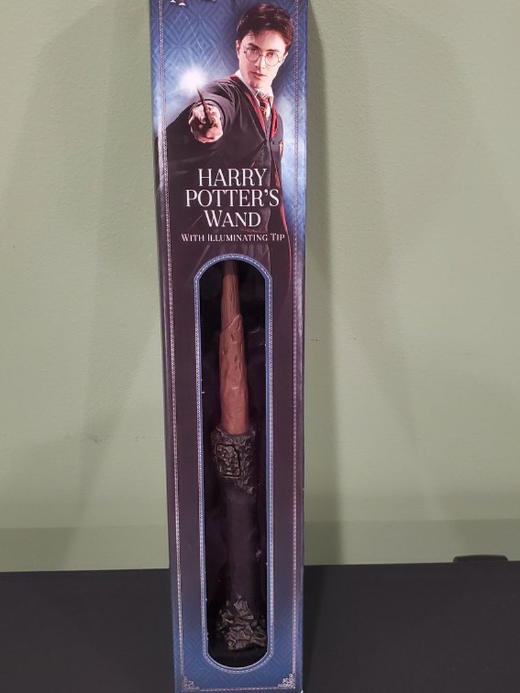 Harry potter wand with illuminating tip