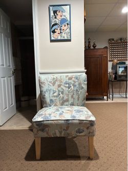 Accent chair