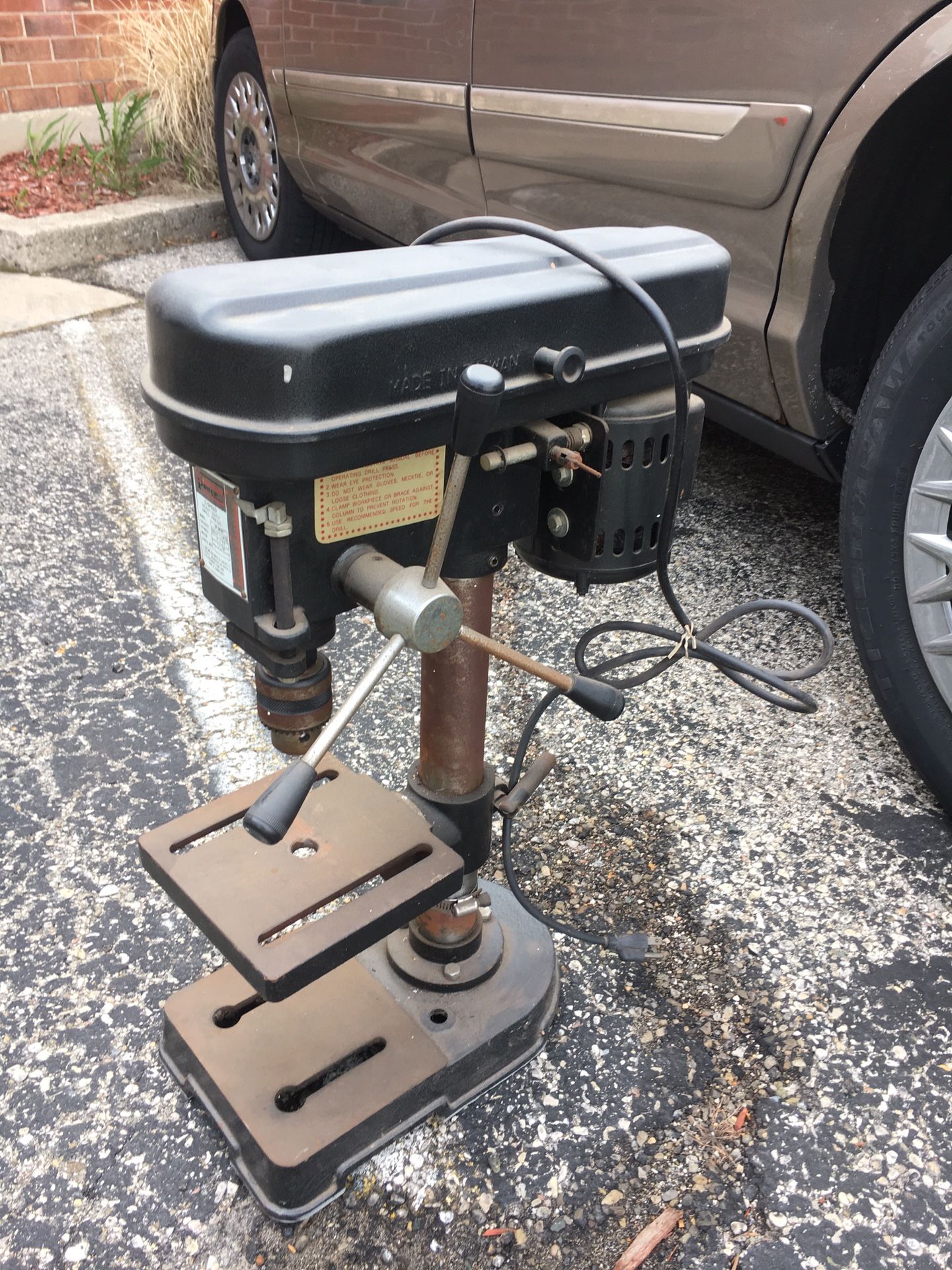 5 speed heavy duty drill press, 1/3 hp 1/2 chuck, guardian power - centerville