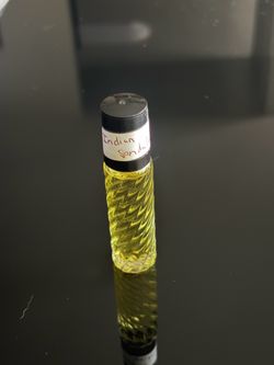 Indian Sandel Especial Oil