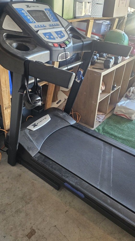 Treadmill - Xterra TR6.4