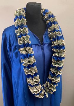 Graduation Leis and Personalized Bears