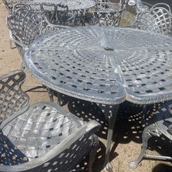 Basket 4 Chairs