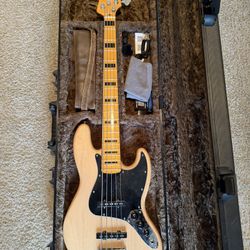 Squier Classic Vibe ’70s Jazz Bass V (5-String) + Gator TSA Hard Case