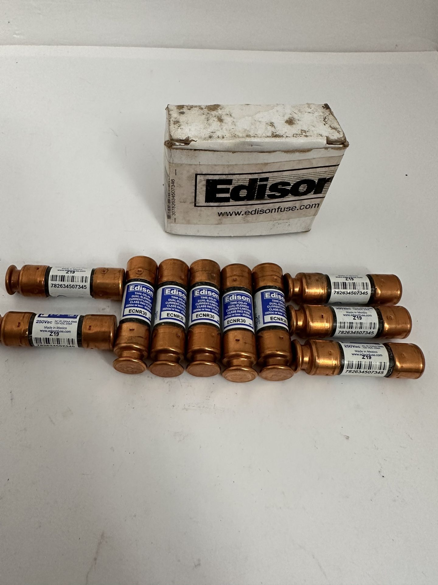 Edison ECNR 30 ECNR30 ( 30 Amp ) ECNR 30A 250Vac TIME DELAY...