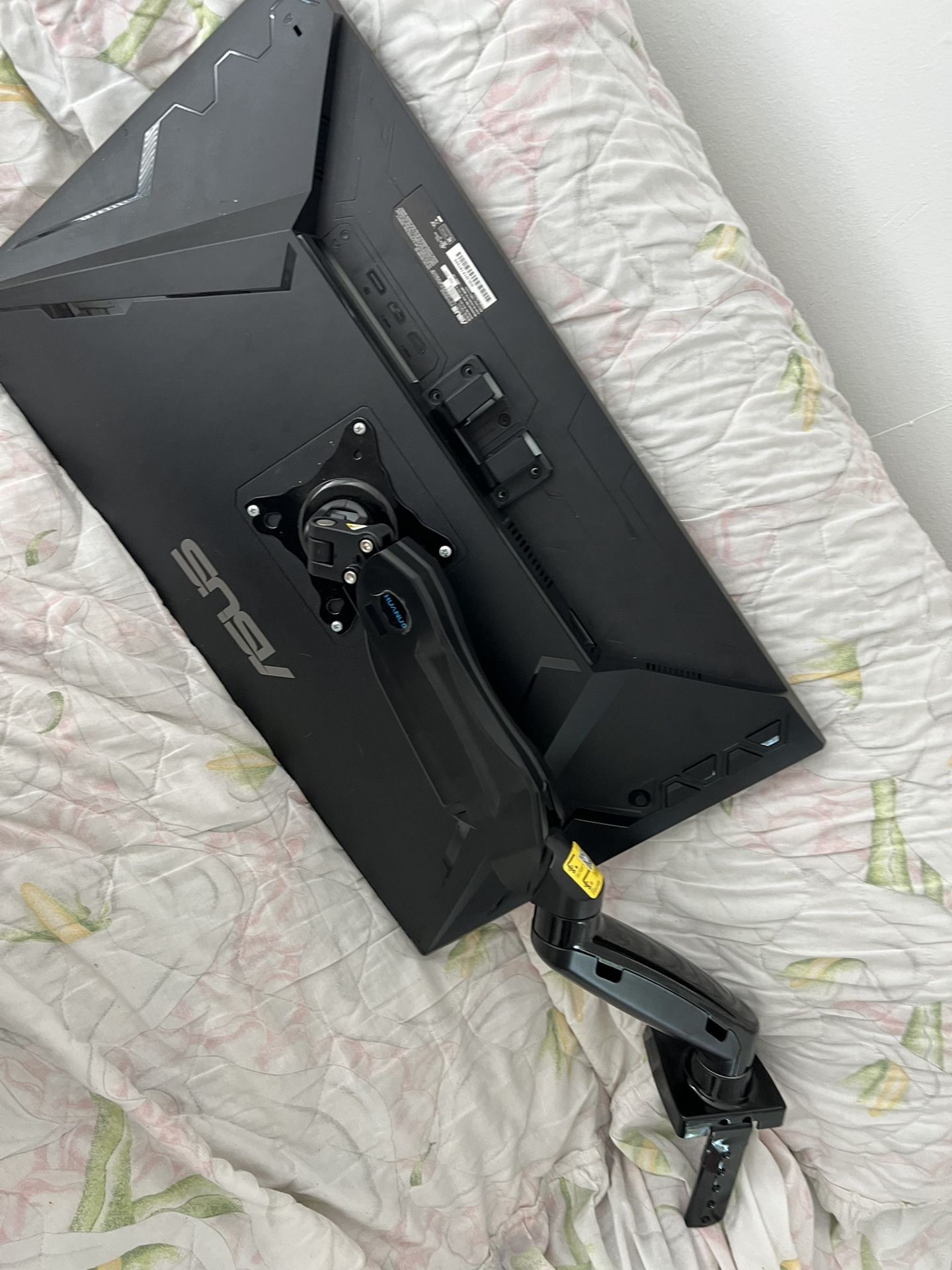 Computer Mount & Monitor