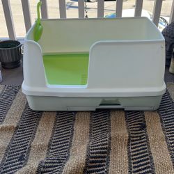 Litter Box + Accessories