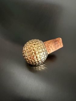 Vintage golden golf ball wine bottle stopper Cork In good condition
