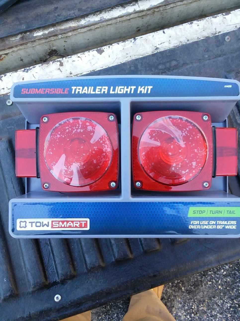 Brand new submersible trailer light kit so smart