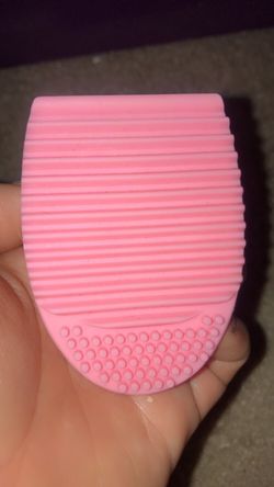pink silicone mini make up brush cleaner