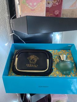 Perfum for women new never used